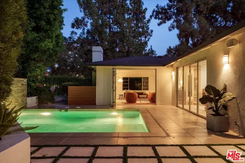 $3,295,000 | 2409 North Vermont Avenue, Los Angeles, CA 90027