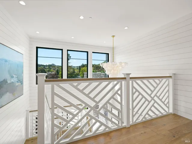 $3,462,400 | 110 Erin Drive, San Rafael, CA 94903