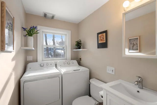 $1,595,000 | 14 Wedgewood Road, Newton, MA 02465