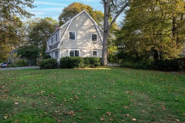 $1,595,000 | 14 Wedgewood Road, Newton, MA 02465