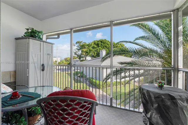 $174,999 | 6750 Northeast 21st Road, Unit 124, Fort Lauderdale, FL 33308