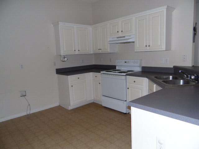 2712 Hampton Park Circle Foley, AL 36535 - Photo 4 of 18