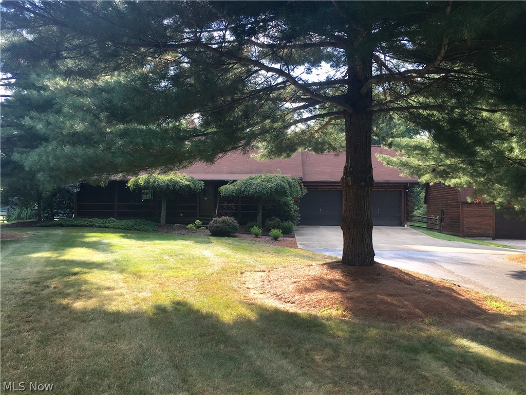8190 South Cleveland Massillon Road Clinton, OH 44216 - Photo 1 of 31 Gallery Image 1