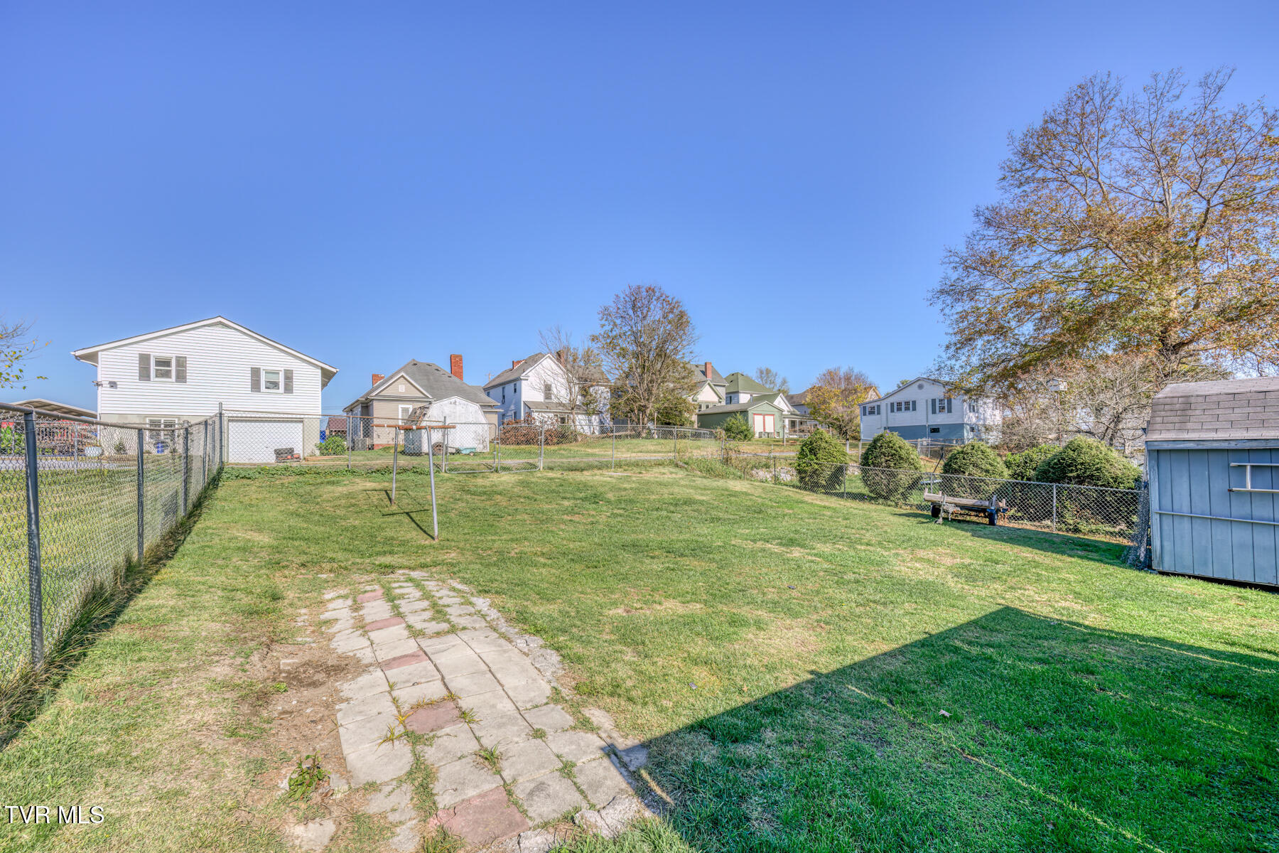 1117 Broad Street Bristol, TN 37620 - Photo 25 of 25 1117 Broad St-23