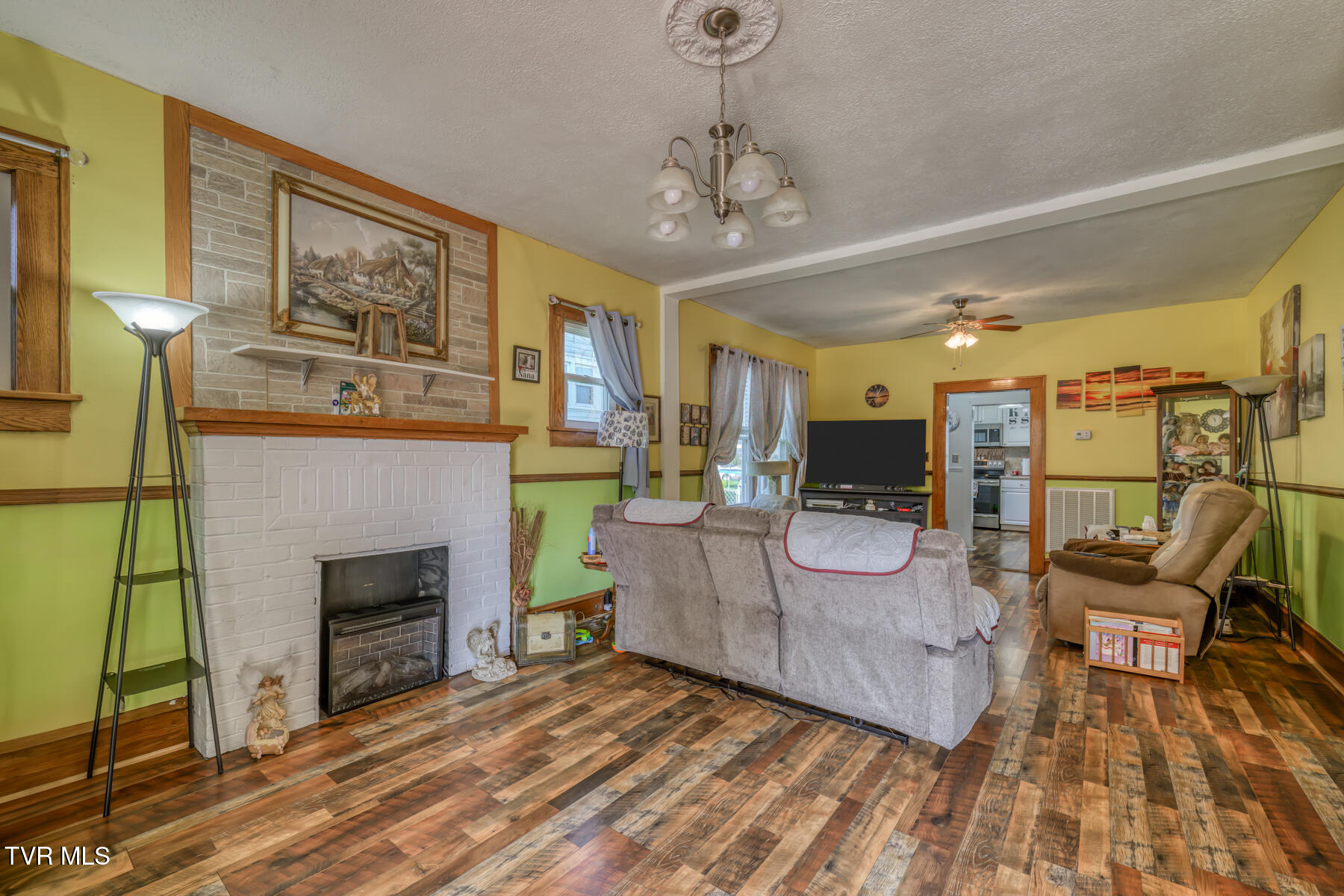 1117 Broad Street Bristol, TN 37620 - Photo 4 of 25 1117 Broad St-5