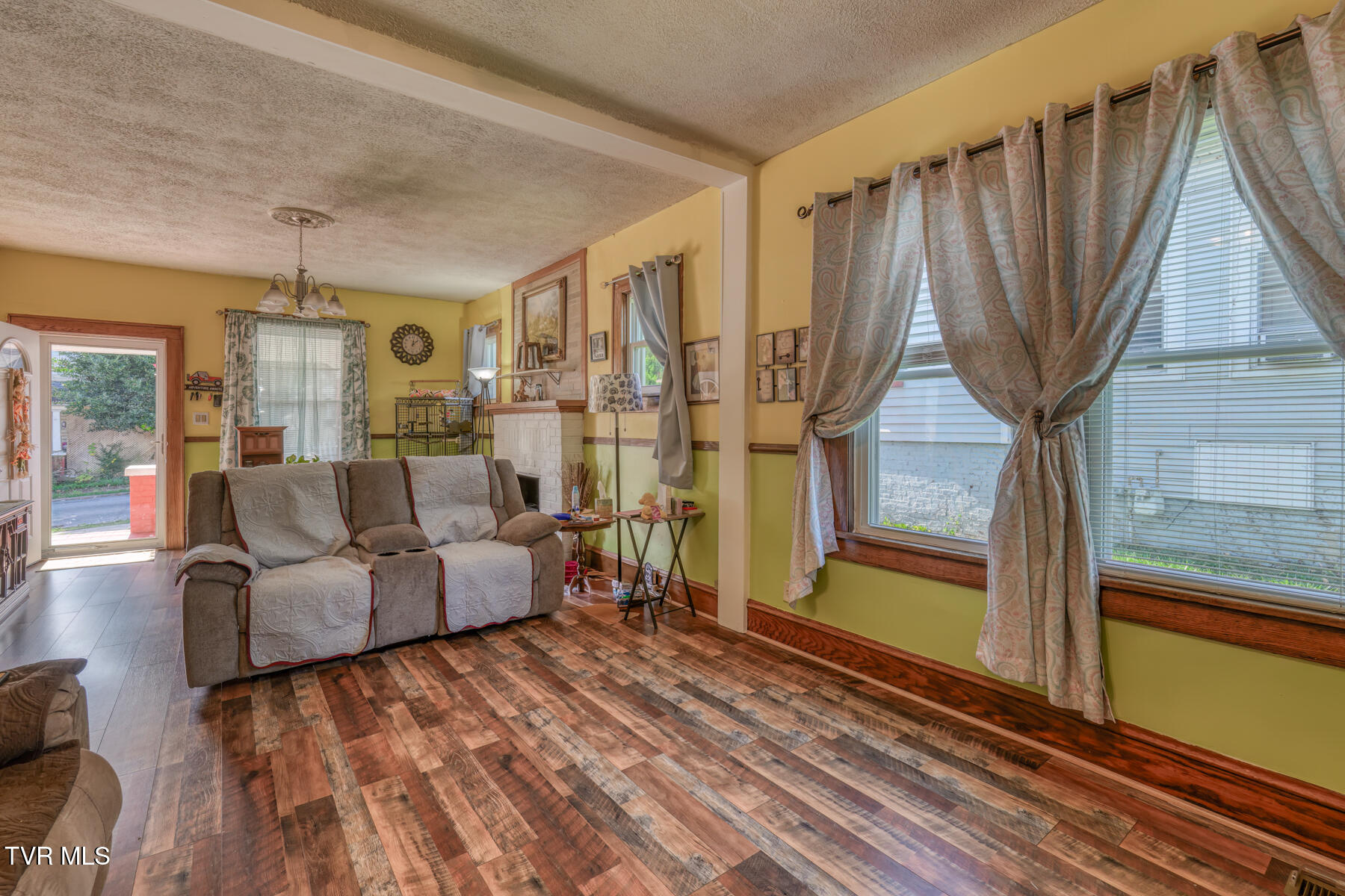 1117 Broad Street Bristol, TN 37620 - Photo 6 of 25 1117 Broad St-9