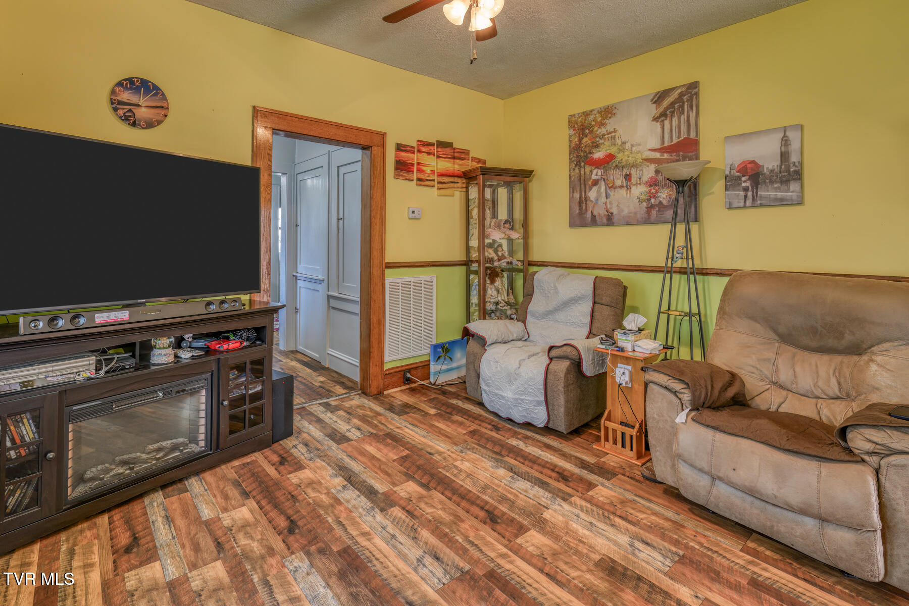 1117 Broad Street Bristol, TN 37620 - Photo 7 of 25 1117 Broad St-8