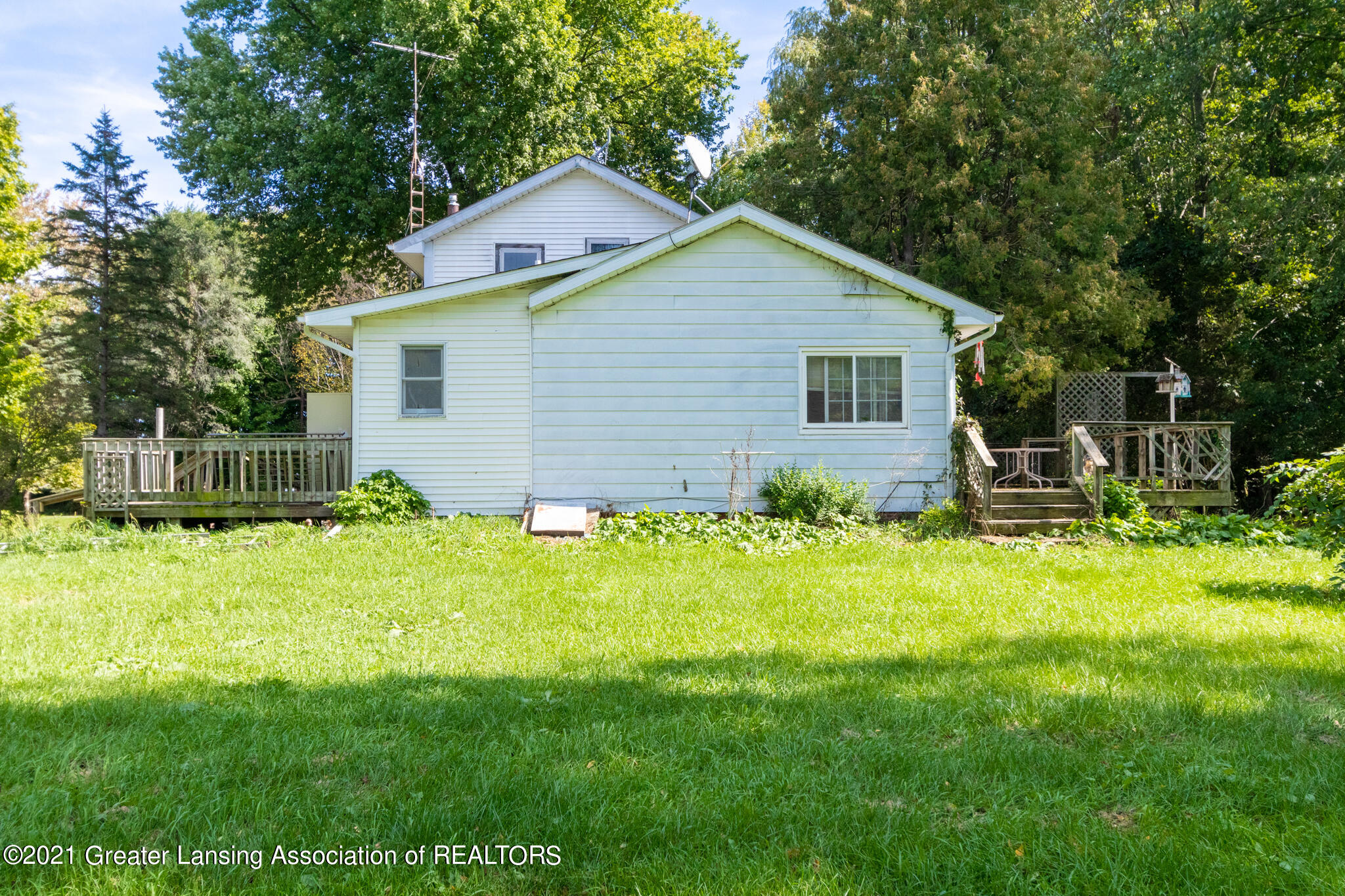 2116 Ives Road Leslie, MI 49251 - Photo 8 of 39 2116_Ives_CASSIE-9