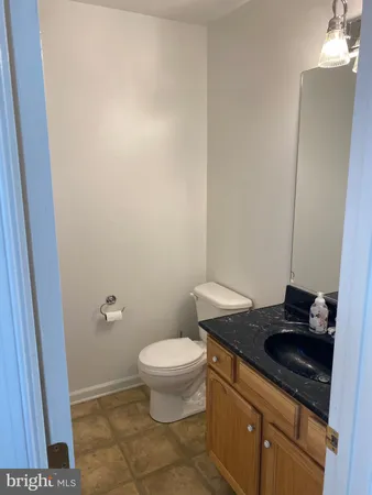$1,875 | 118 Seabreeze Lane, Winchester, VA 22602