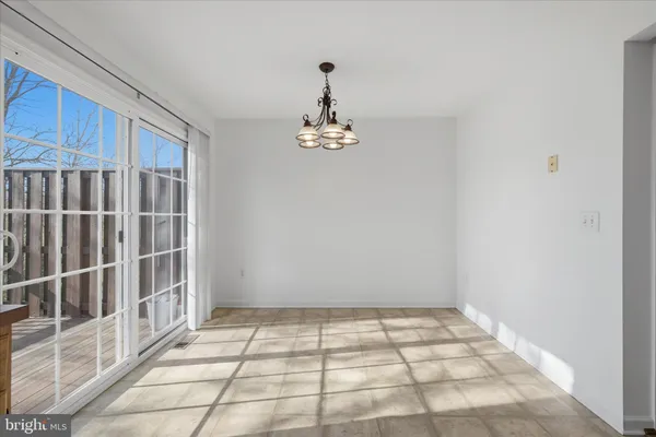 $1,875 | 118 Seabreeze Lane, Winchester, VA 22602