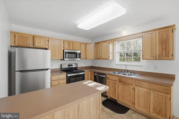 $1,875 | 118 Seabreeze Lane, Winchester, VA 22602