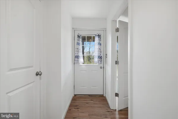 $1,875 | 118 Seabreeze Lane, Winchester, VA 22602