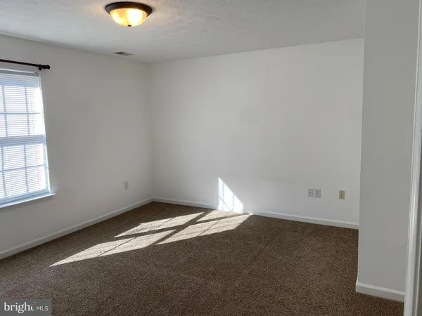 $1,875 | 118 Seabreeze Lane, Winchester, VA 22602