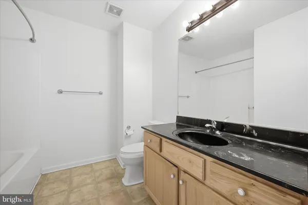 $1,875 | 118 Seabreeze Lane, Winchester, VA 22602