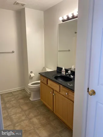 $1,875 | 118 Seabreeze Lane, Winchester, VA 22602