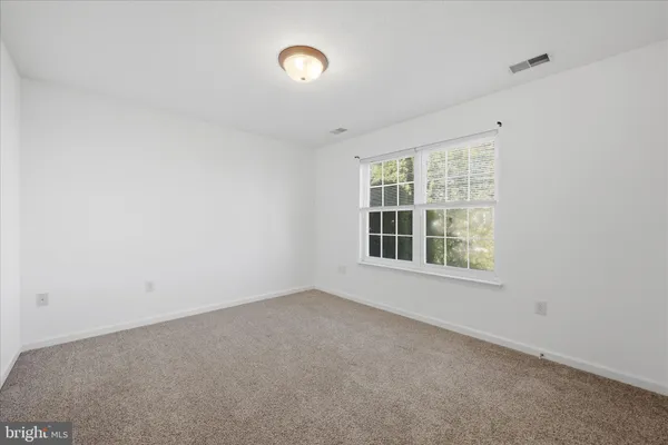 $1,875 | 118 Seabreeze Lane, Winchester, VA 22602