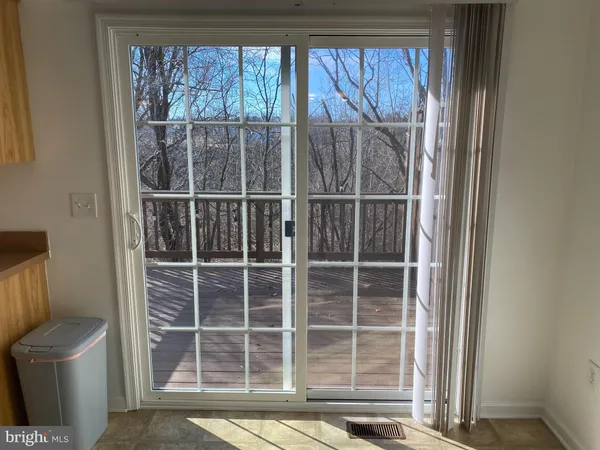 $1,875 | 118 Seabreeze Lane, Winchester, VA 22602