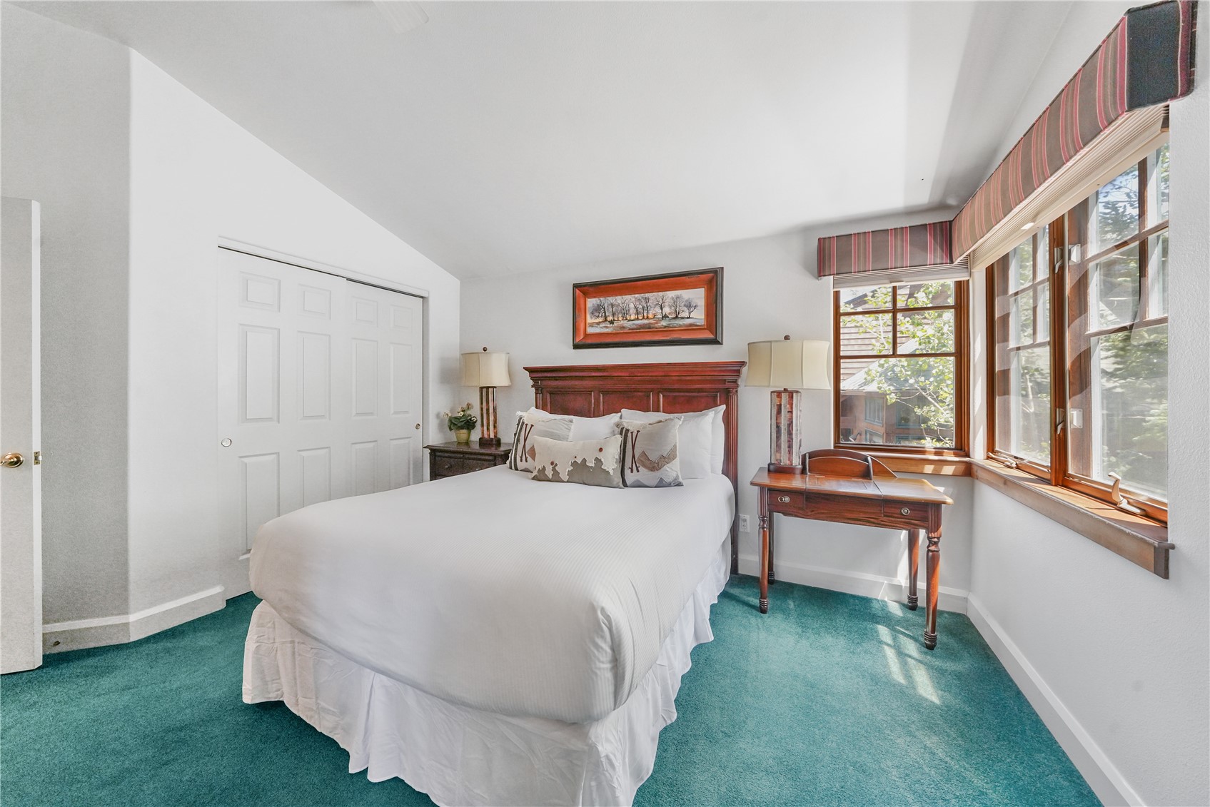 51 Starfire Lane, Unit 1983 Keystone, CO 80435 - Photo 20 of 40 Upstairs Primary Bedroom