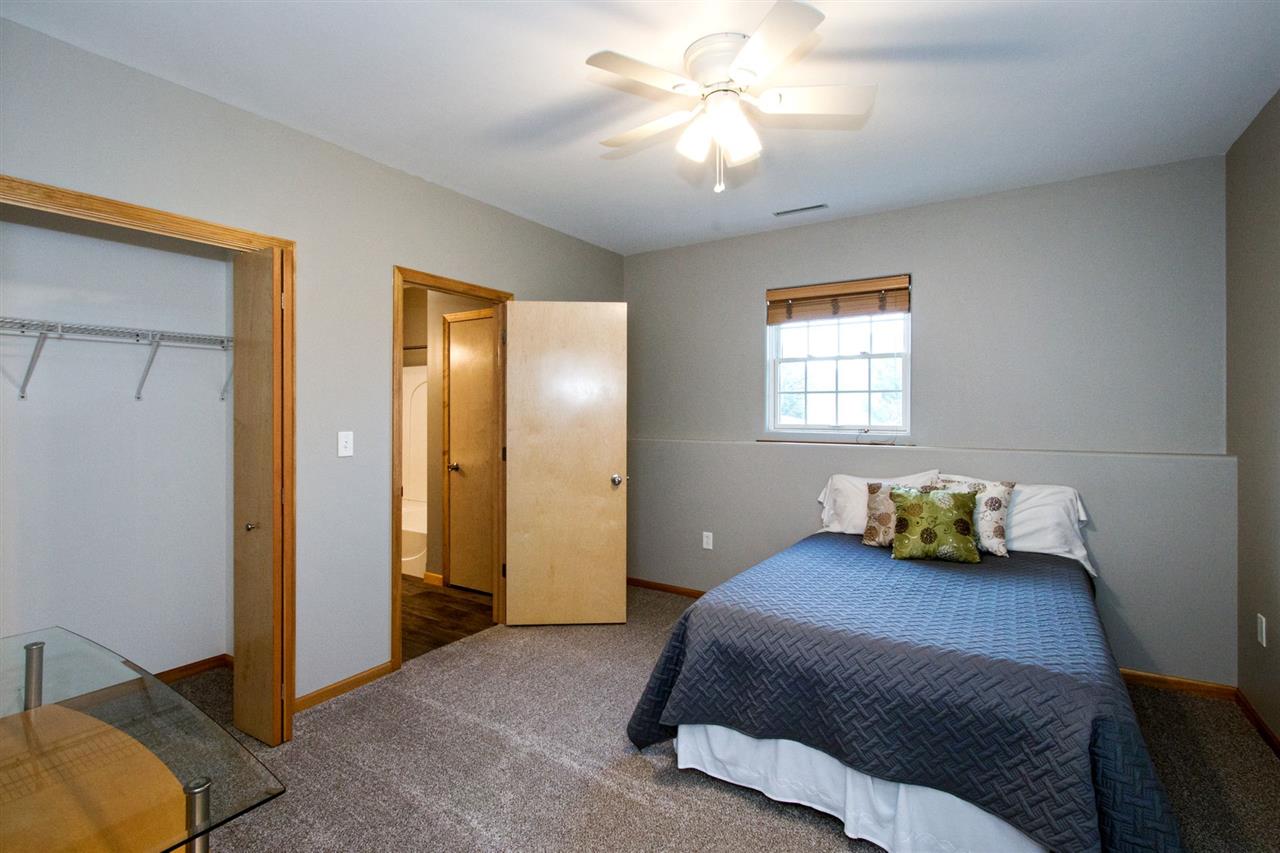 3144 White Oak Circle Riverside, IA 52327 - Photo 24 of 32 Gallery Image 24