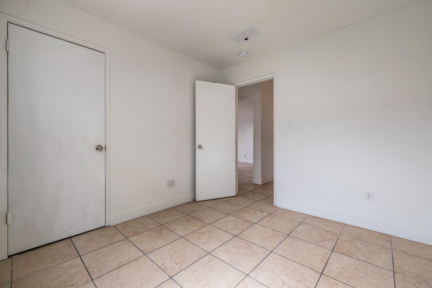 2644 San Ignacio Avenue Modesto, CA 95354 - Photo 17 of 32 a view of an empty room