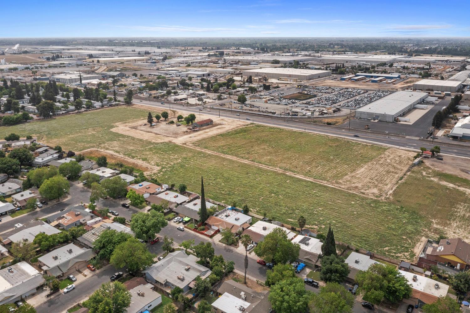 2644 San Ignacio Avenue Modesto, CA 95354 - Photo 32 of 32 an aerial view of residential houses with outdoor space