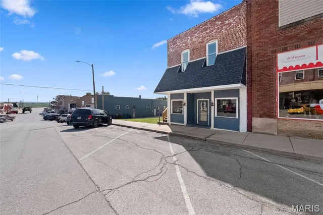 $164,900 | 318 Broadway Street, Elsberry, MO 63343