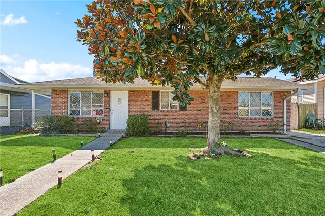 $185,000 | 177 Carita Drive, Avondale, LA 70094