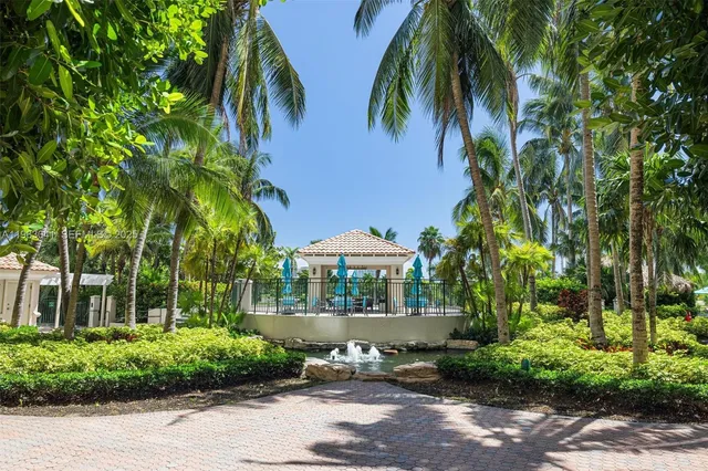 $3,600 | 19501 West Country Club Drive, Unit 2307, Aventura, FL 33180