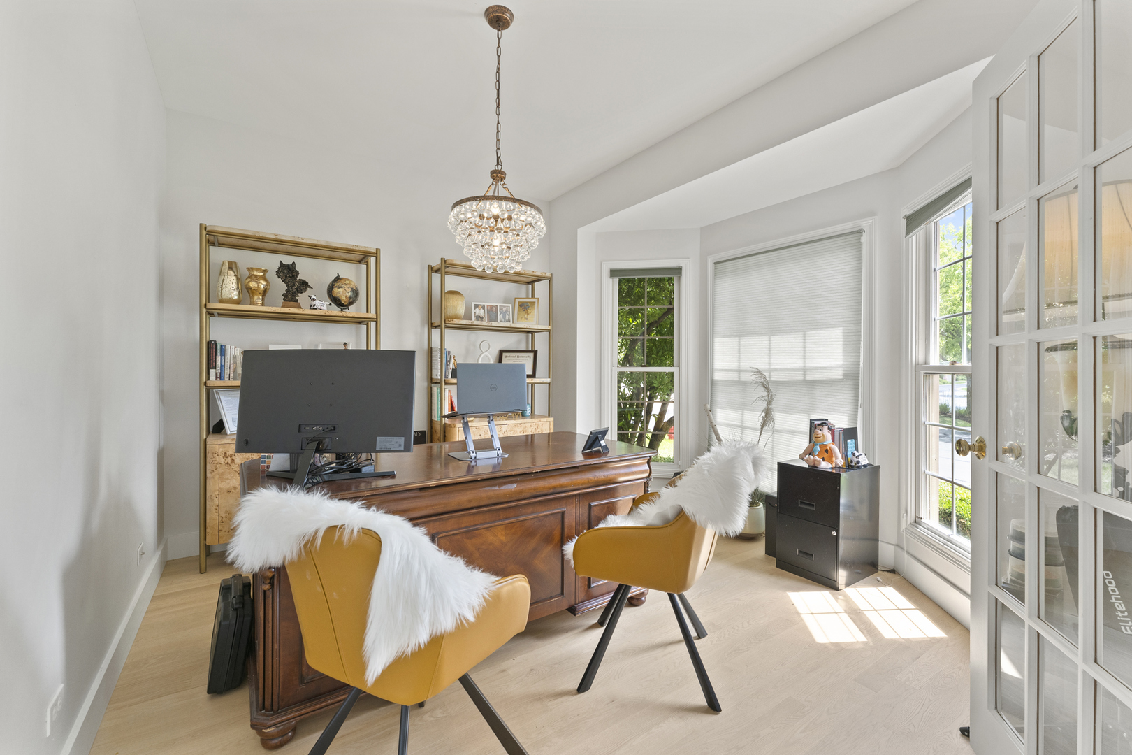 4308 Royal Windyne Court St. Charles, IL 60174 - Photo 18 of 47 a workspace with furniture a chandelier