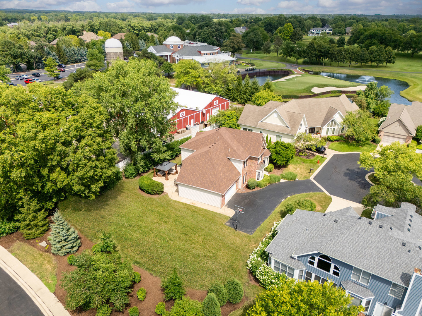 4308 Royal Windyne Court St. Charles, IL 60174 - Photo 41 of 47 an aerial view of residential house with outdoor space and swimming pool