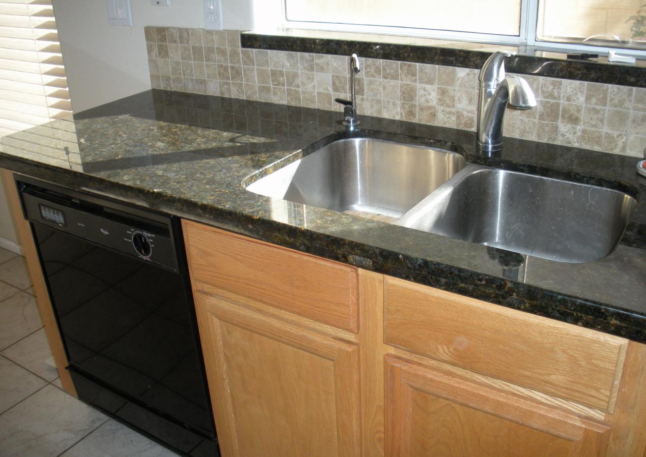 1238 East Presidio Road Phoenix, AZ 85022 - Photo 3 of 18 Kitchen Sink
