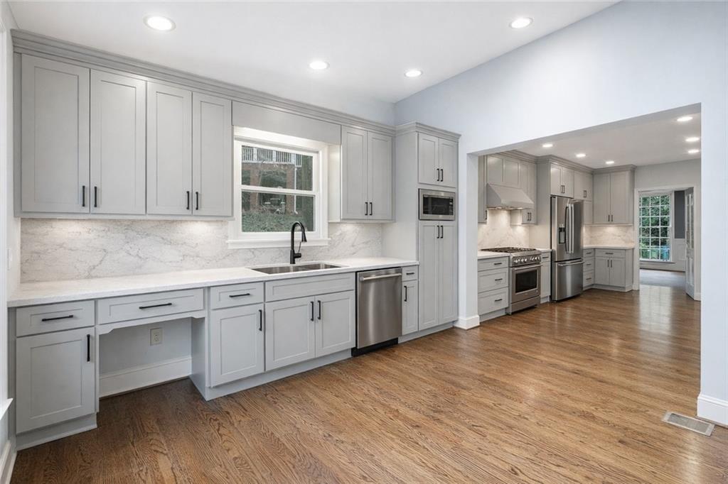 956 West Wesley Road Northwest Atlanta, GA 30327 - Photo 23 of 49