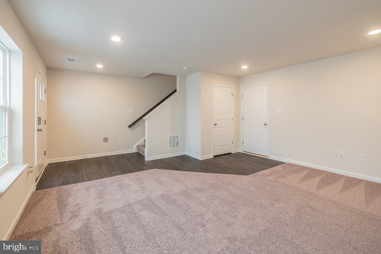 7064 Delegate Place Frederick, MD 21703 - Photo 3 of 53
