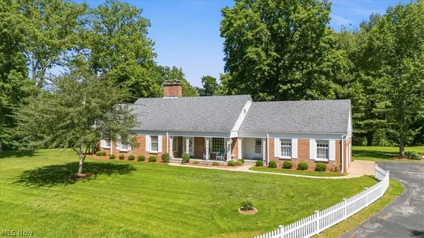 $660,000 | 1100 46th Street, Vienna, WV 26105