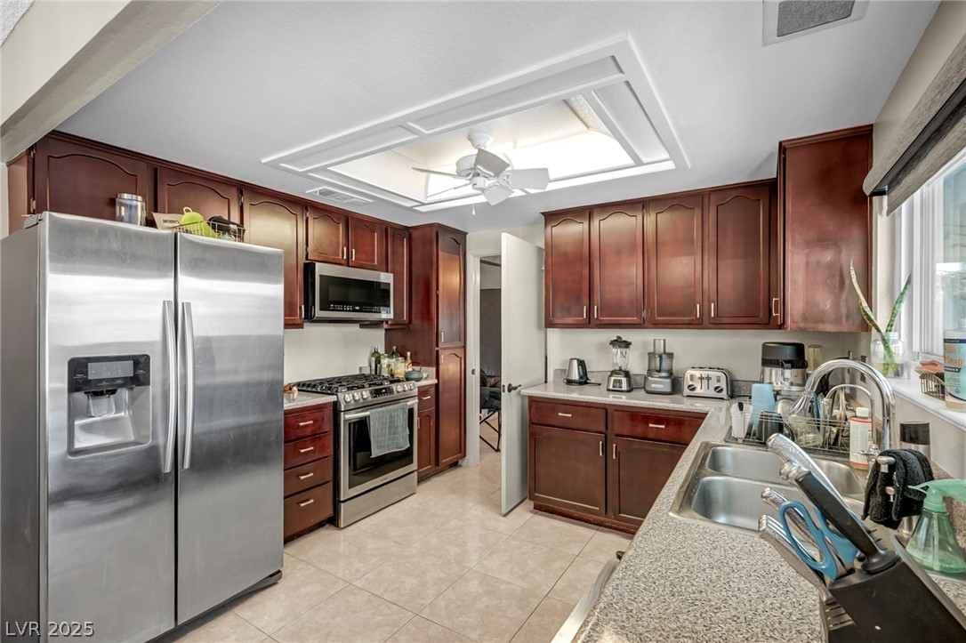 2472 Marlene Way Henderson, NV 89014 - Photo 18 of 43