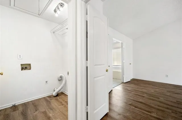 $3,400 | 10895 Glenbarr Drive, Johns Creek, GA 30097