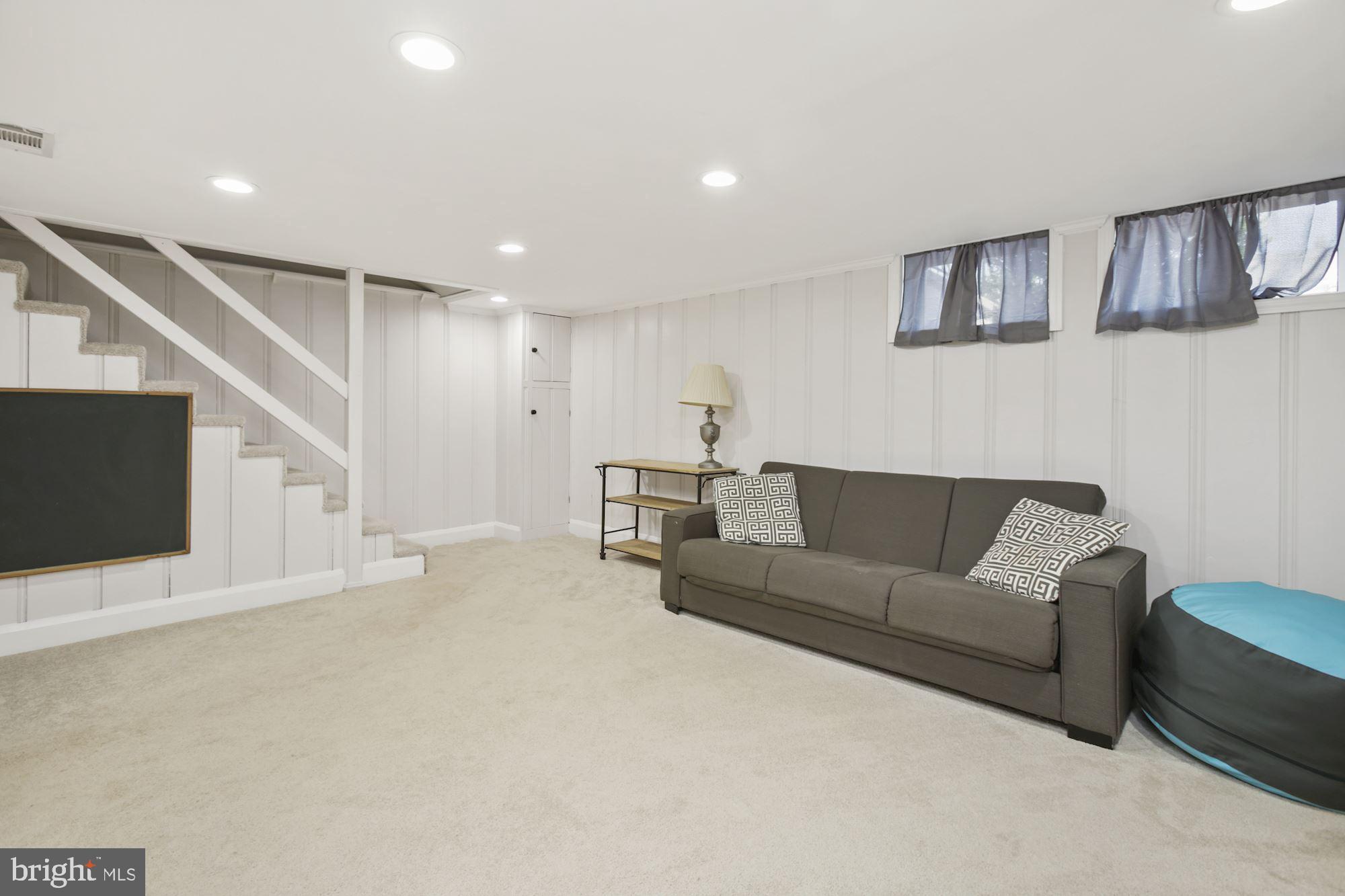 322 Greenlow Road Catonsville, MD 21228 - Photo 21 of 33 Family Room