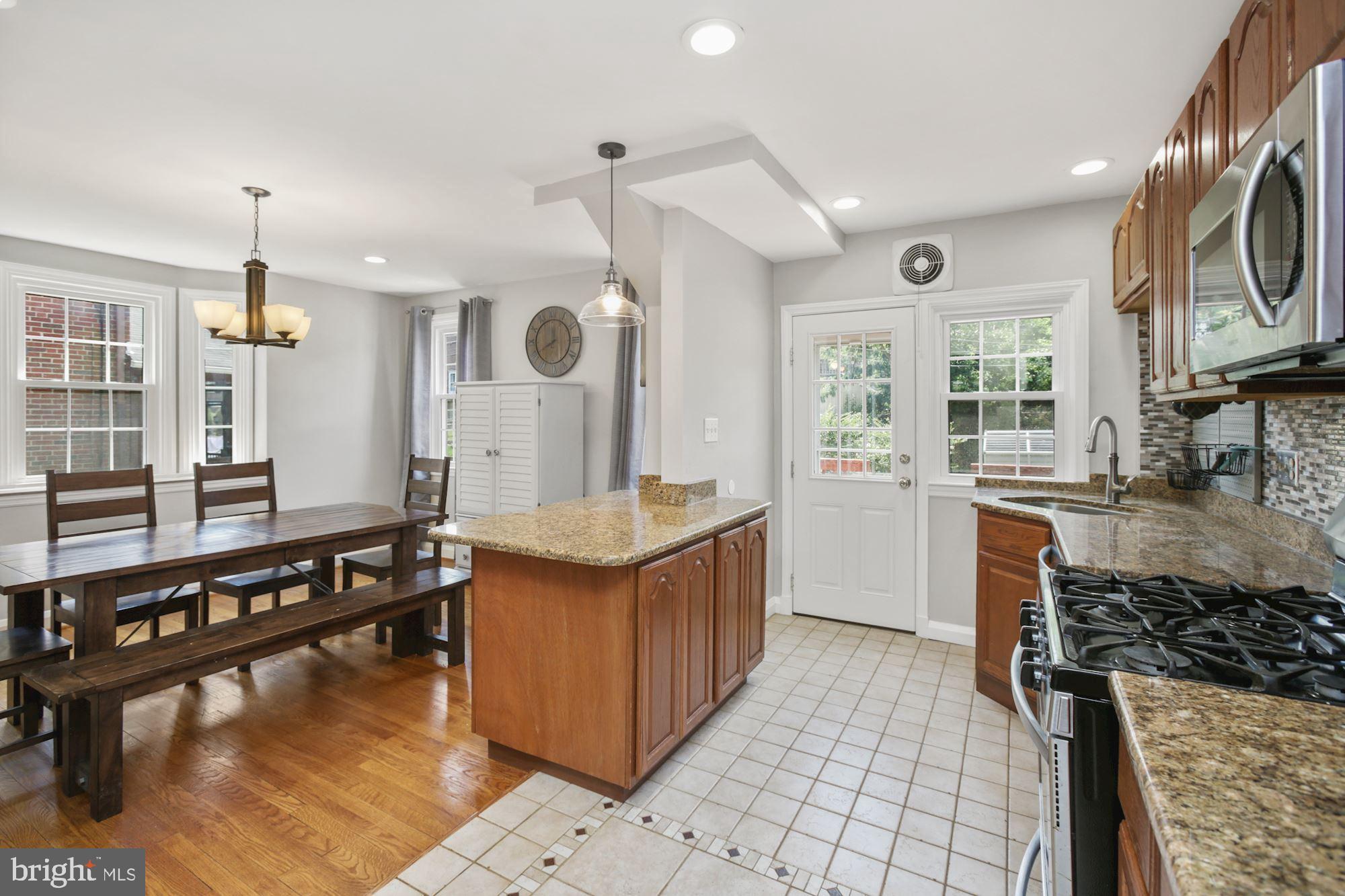 322 Greenlow Road Catonsville, MD 21228 - Photo 10 of 33 Eat-In Kitchen | Stainless Steel Appliances