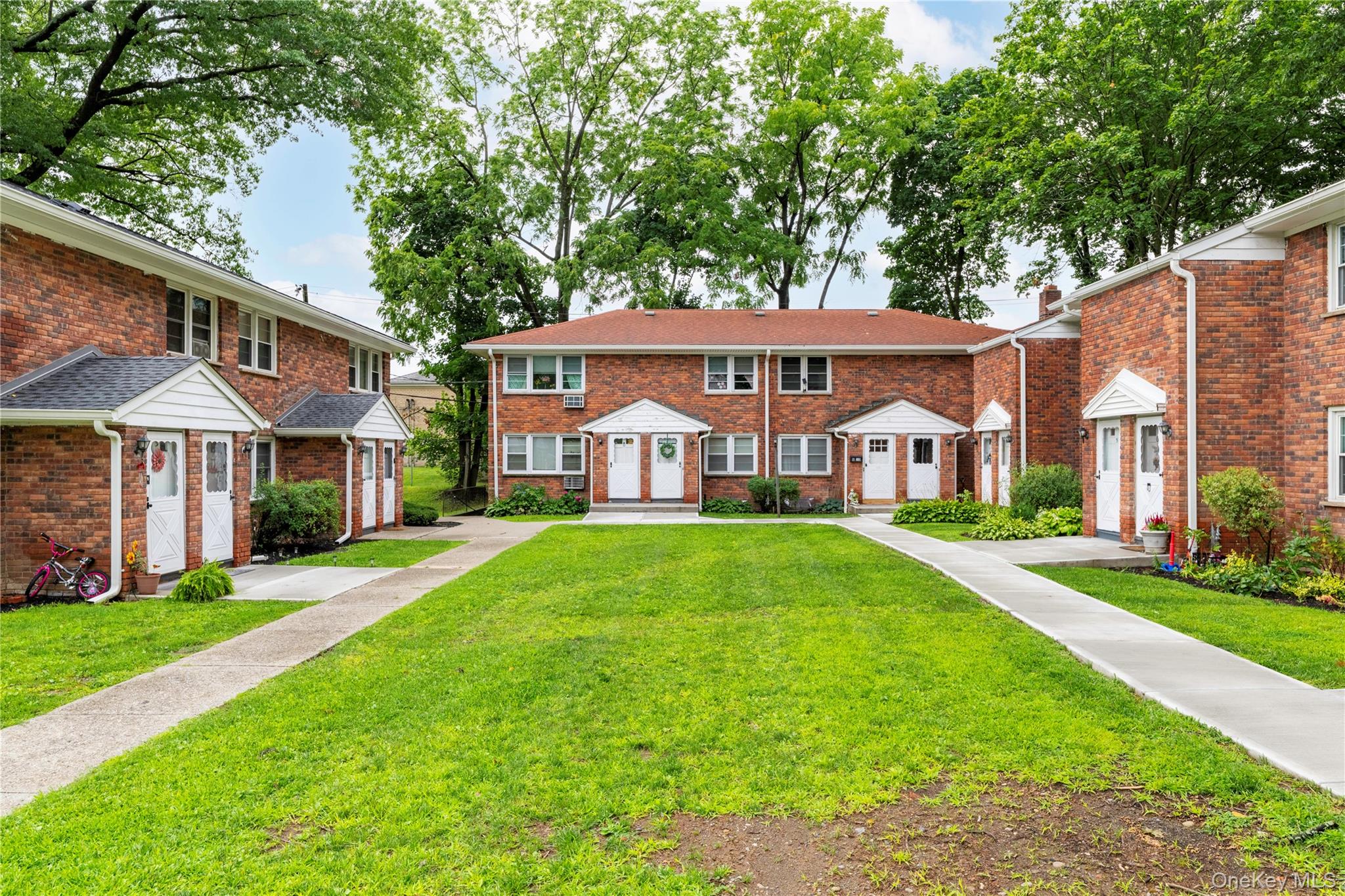 2710 South Road, Unit B5 Poughkeepsie, NY 12601 - Photo 11 of 11 Gallery Image 11