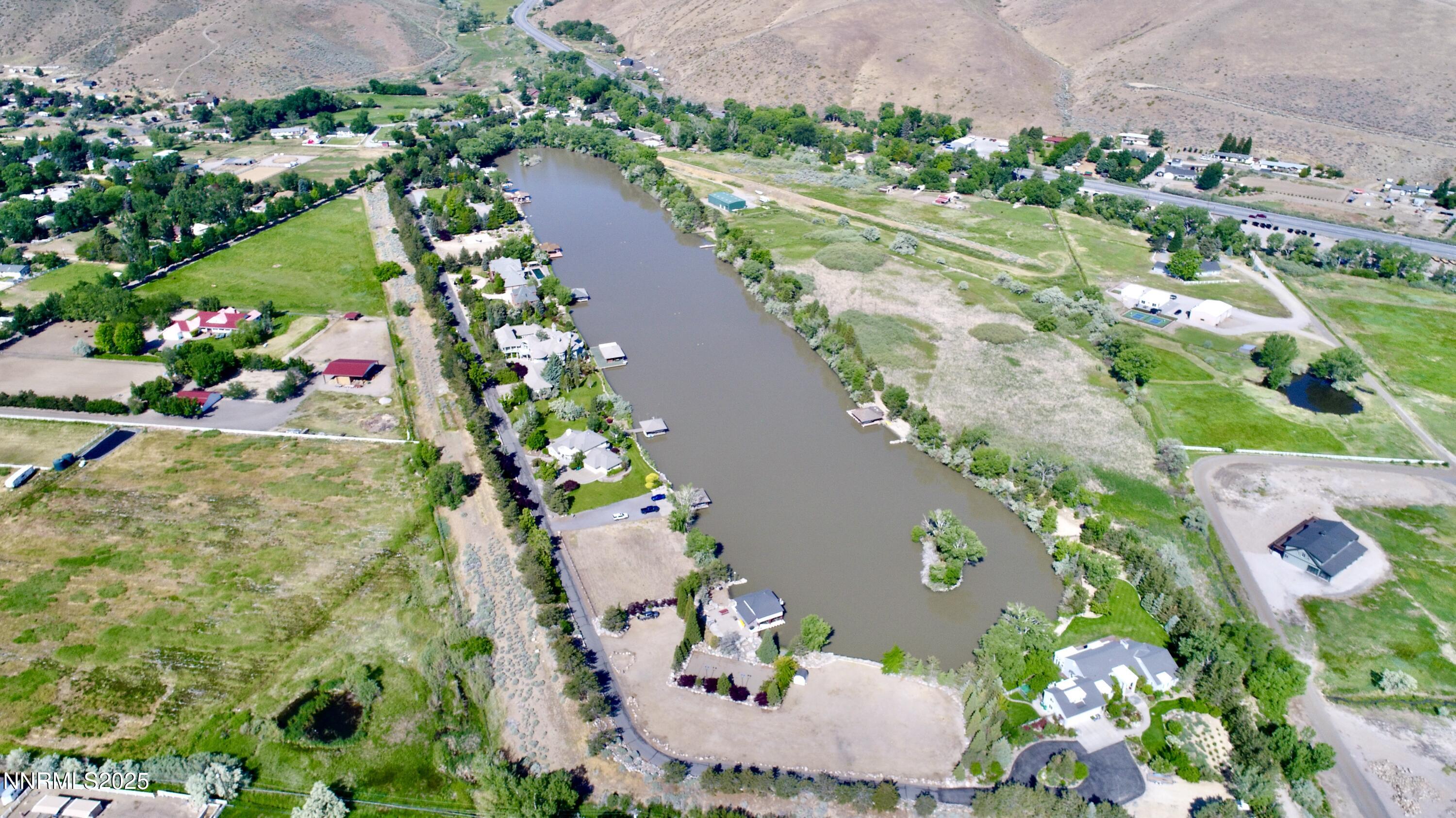 95 Hidden Lake Drive Reno, NV 89521 - Photo 39 of 43 a bunch of flowers in a garden