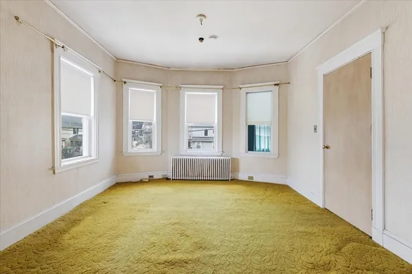 $899,999 | 270 Southern Artery, Quincy, MA 02169