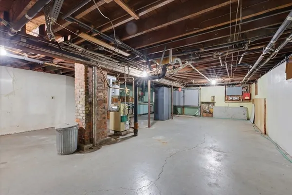 $899,999 | 270 Southern Artery, Quincy, MA 02169