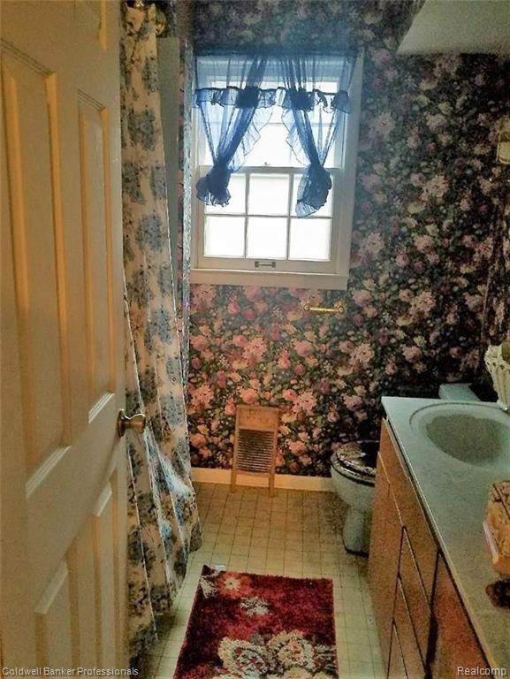 6427 Davison Road Burton, MI 48509 - Photo 9 of 15
