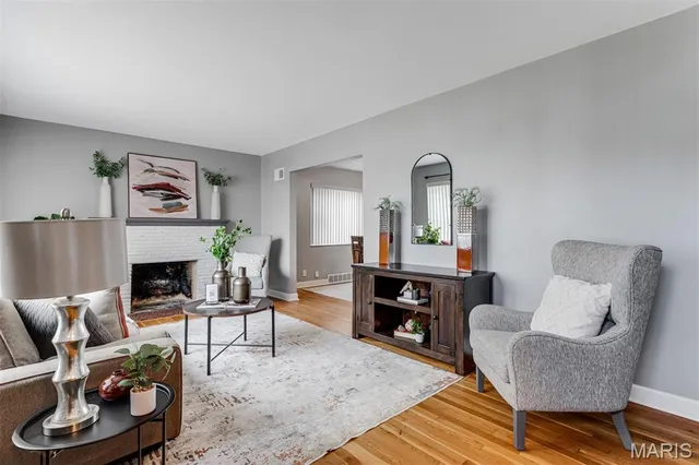 $299,000 | 3448 Tedmar Avenue, St. Louis, MO 63139