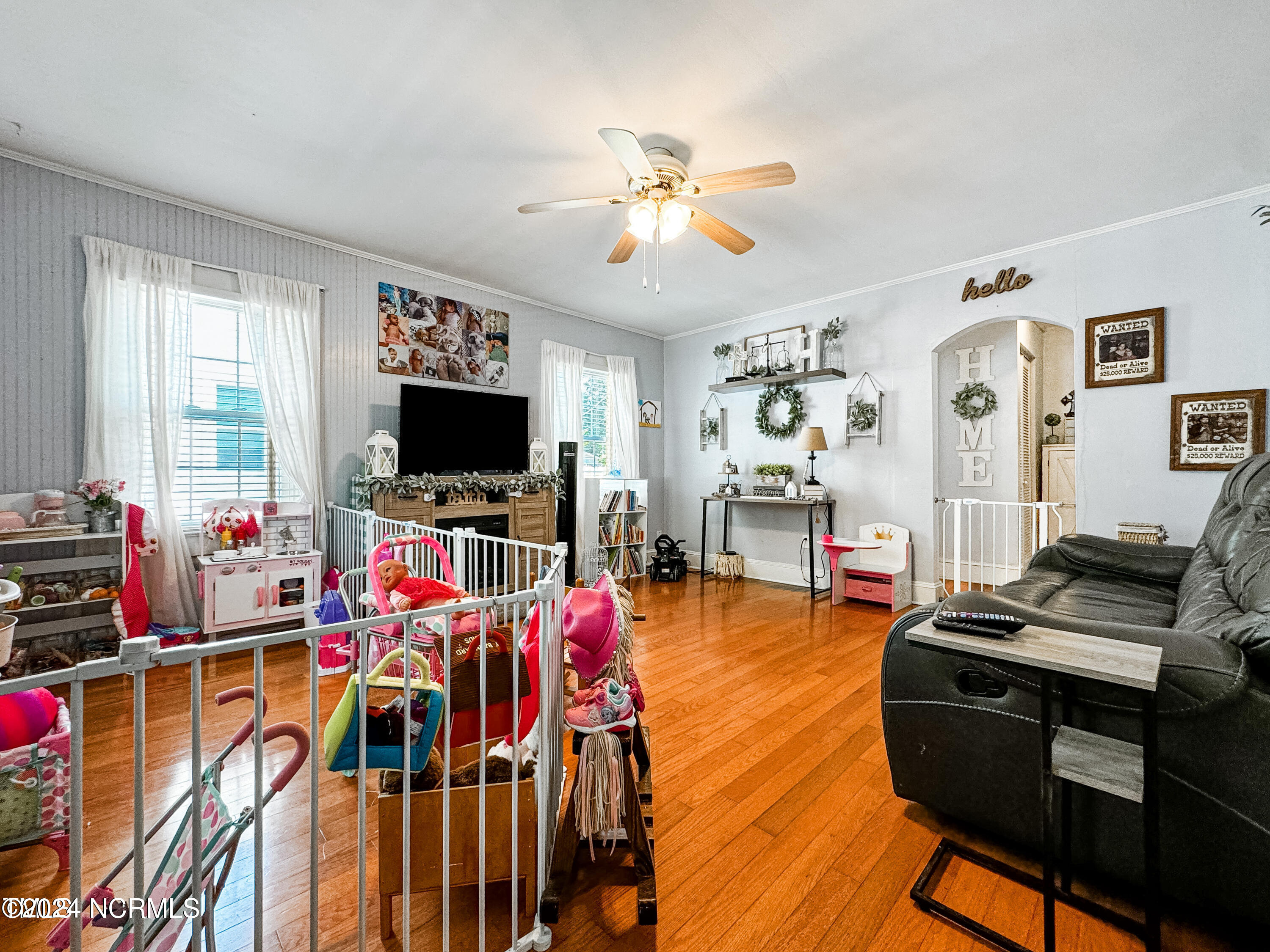 417 South Raleigh Street Wallace, NC 28466 - Photo 20 of 35 lr6