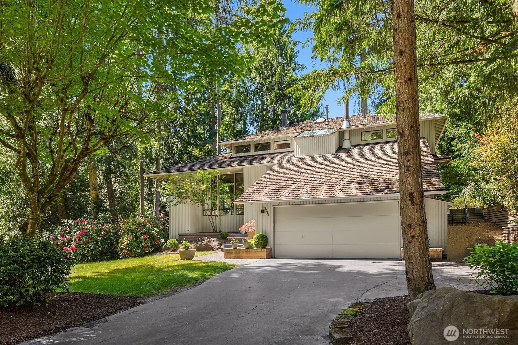 2911 216th Ave Northeast