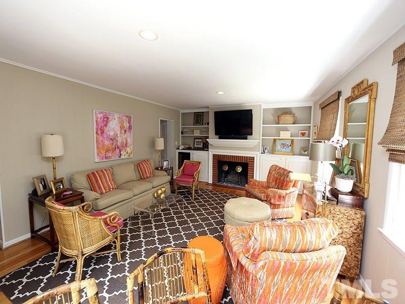 2304 Anderson Drive Raleigh, NC 27608 - Photo 11 of 24 Gallery Image 11
