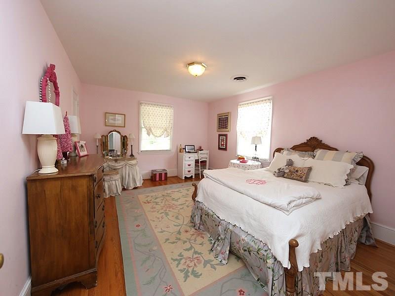2304 Anderson Drive Raleigh, NC 27608 - Photo 16 of 24 Gallery Image 16