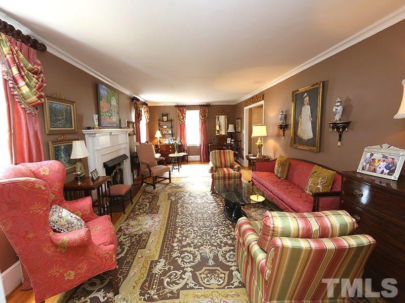 2304 Anderson Drive Raleigh, NC 27608 - Photo 4 of 24 Gallery Image 4