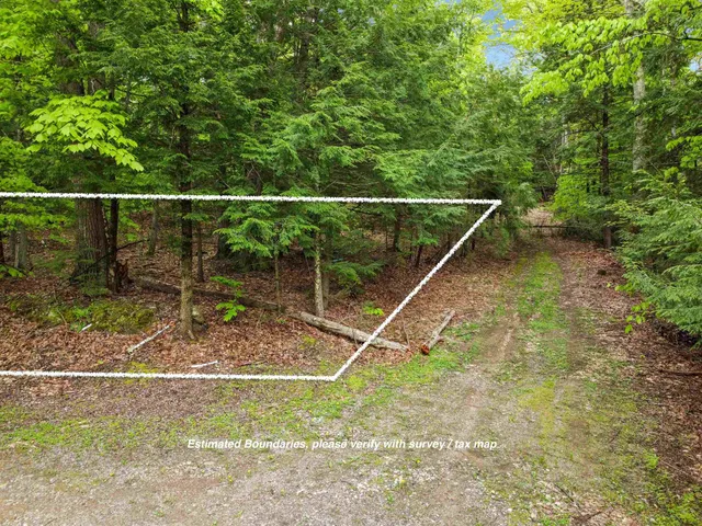 $930,000 | 13 Penobscott Path, Gilmanton, NH 03237